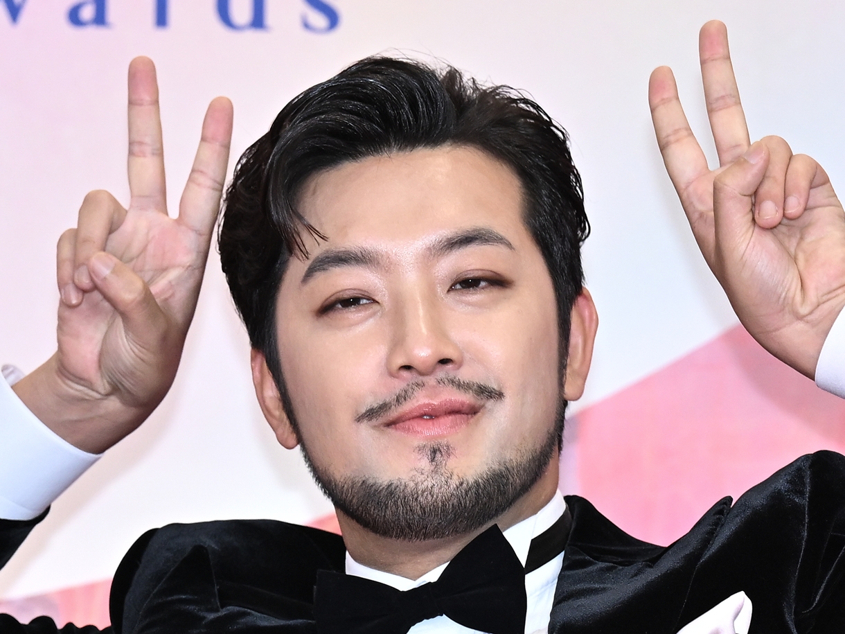 「登録者は金づる？」批判殺到で方針撤回　登録者280万人誇る韓国・沈着マンの“有料化”狂騒曲