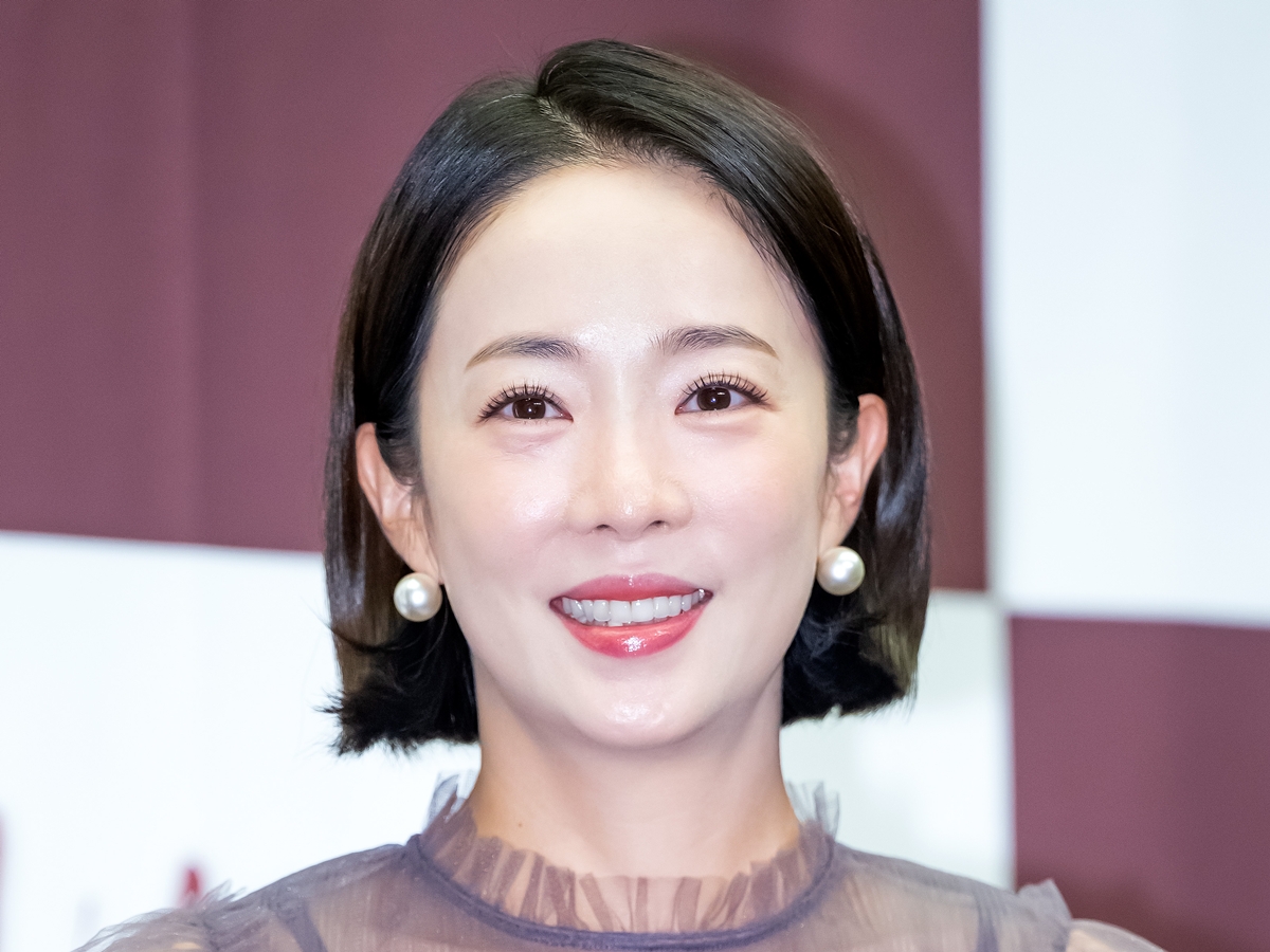 夫の企業「企業価値1000億ウォン達成」発表で炎上も…韓国元アナタレントが第2子妊娠「出産は来年1月」