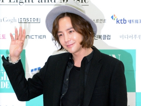 【韓流スターあの人は今】衝撃の病を告白で兵役から1年。チャン・グンソクは今、どうしている？