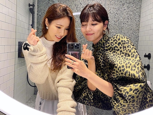 少女時代スヨン＆シン・セギョン、お茶目な表情のツーショット公開「最強にかわいい」【PHOTO】
