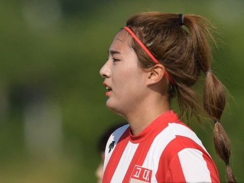 “K-POPアイドル似”や日本と対戦経験のある選手も！韓国美女サッカー選手3選【PHOTO】