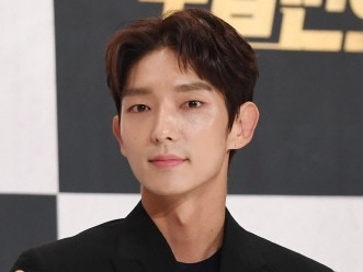 俳優イ・ジュンギが新型コロナ感染による隔離解除、本日（4月25日）主演ドラマの撮影に復帰