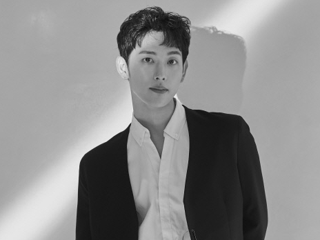 『他人は地獄だ』主演のイム・シワン、俳優復帰の感想を語る「今後2年間は仕事三昧かも」【インタビュー】