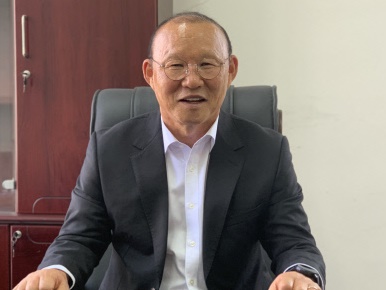 ベトナム代表パク・ハンソ監督、再契約でキャリア晩年の挑戦へ【インタビュー】