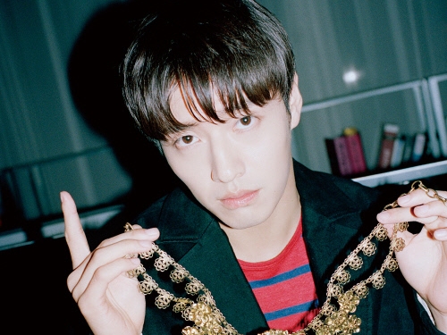 俳優カン・ハヌル、最新グラビアで“極上のハイセンス”披露…女性ファンの心を鷲づかみ！