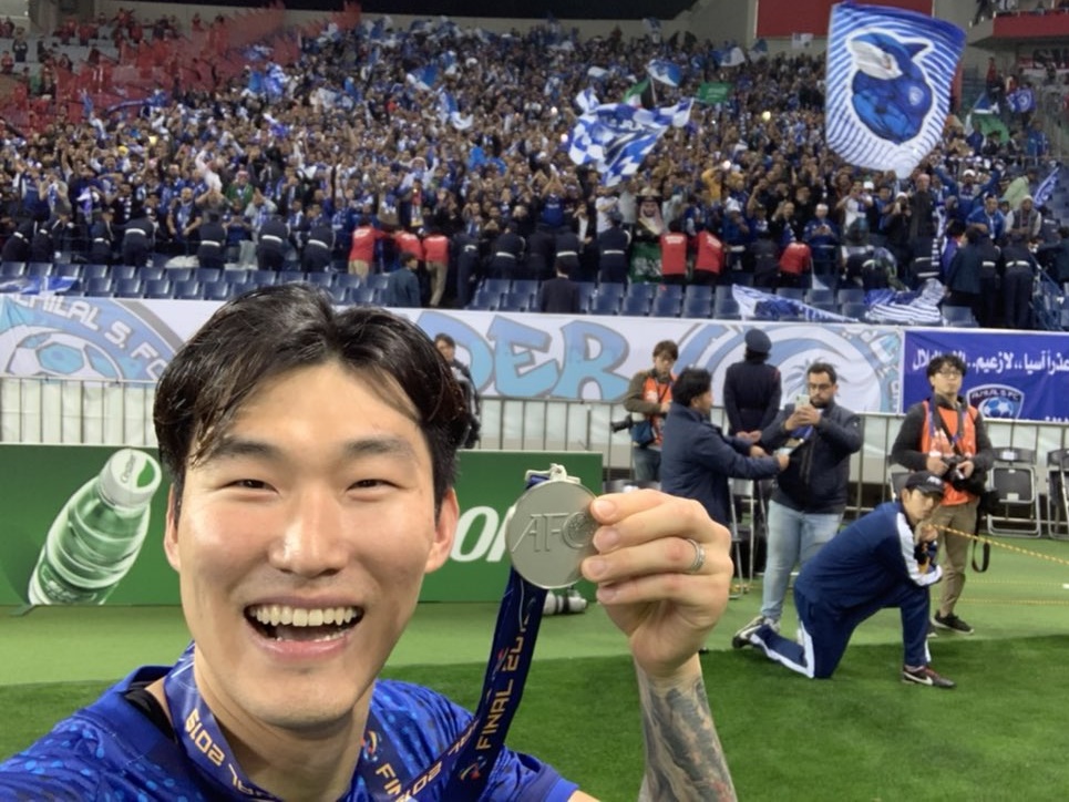 ACL制覇の元FC東京チャン・ヒョンスが優勝報告！元同僚の森重や石川らも祝福