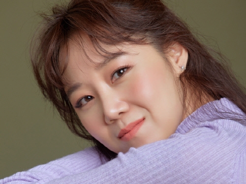 “視聴率女王” 女優コン・ヒョジン、今年の大ヒットドラマ『椿の花咲く頃』を振り返る【インタビュー前編】