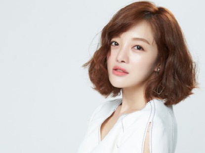 『キム秘書』出演ファン・ボラが恐怖体験を告白「地下鉄で見知らぬ男が追いかけてきて…」