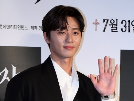 【動画】俳優パク・ソジュン、どんなヘアスタイルも似合う「千変万化ぶり」がすごい…！