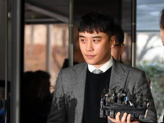「BIGBANGに申し訳ない」と涙を見せたV.Iに、検察が懲役5年を求刑…裁判はクライマックスへ