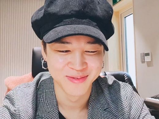 BTSのVから営業電話!? JIMINとの“コント劇”に反響「2人とも可愛すぎ」