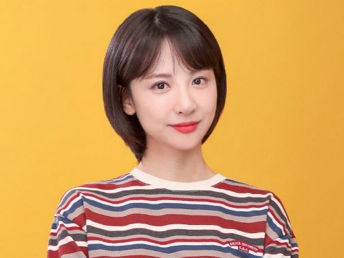 “男子中学生へのセクハラ”韓国の元気象キャスターが熱愛公表…9歳上事業家と破局からちょうど1年