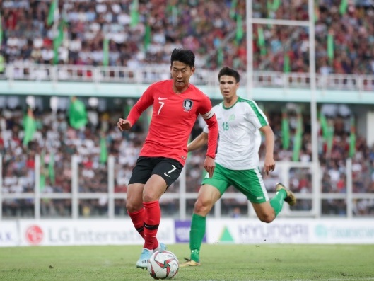 来年に再延期された2022年カタールW杯アジア2次予選…韓国代表の順位は？