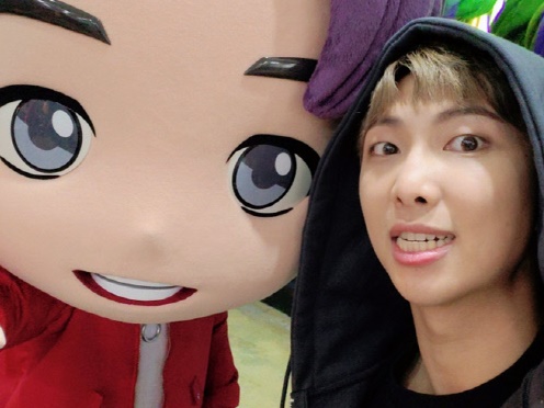 BTS（防弾少年団）RMの“息子”との2ショットが話題