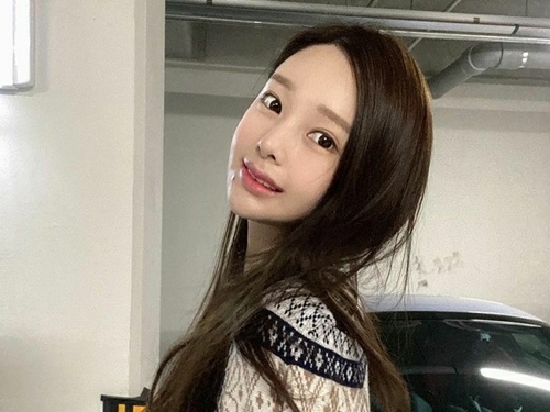 『女神降臨』の“美しすぎる原作者”が悪質コメント被害…「残さず捕まえる」と告訴宣言