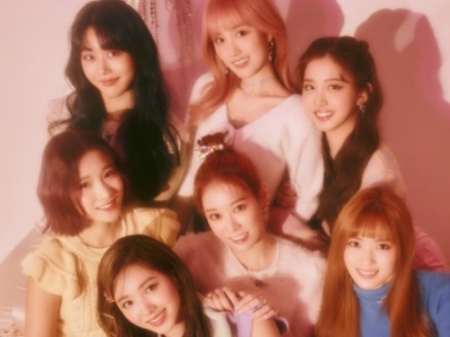 K-POPガールズグループCherry Bullet、ラブリーなポスタービジュアルでファンを魅了【PHOTO】