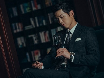 “倍返し”マフィア弁護士に！『太陽の末裔』俳優ソン・ジュンギが新ドラマで大変身