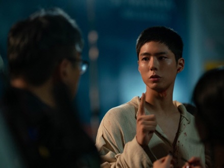 コン・ユとパク・ボゴム共演の『徐福』、キャストと制作陣の“情熱”あふれるビハインドカット公開