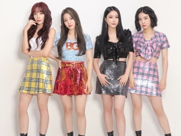 解散寸前から大ブレイクのBrave Girlsがカムバック、TWICEらと“SUMMER QUEEN”争いに
