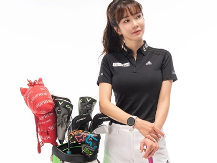 美女ゴルファーのアン・シネ、白ショーパン姿でスラリ美脚披露！ファンからの反響続々【PHOTO】
