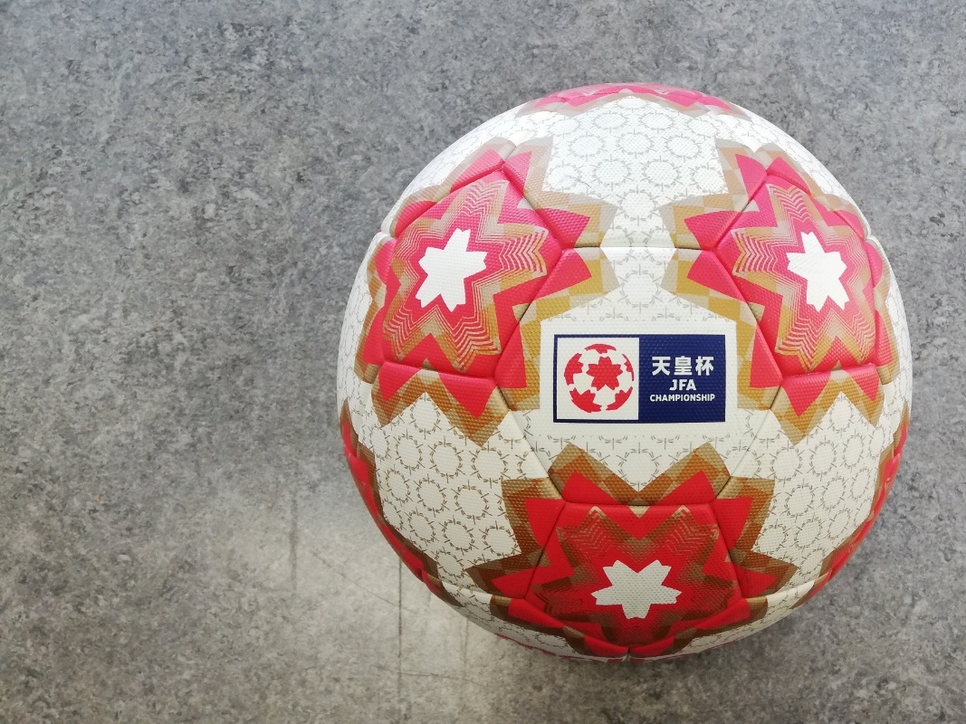 東京都サッカートーナメント準決勝、「前にタッチ数を少なく」と駒澤大学・秋田浩一監督