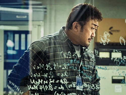 “鉄拳”を封印した知的なマ・ドンソクに注目、『白頭山大噴火』が特別動画とポスター公開