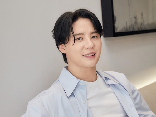 JYJ出身の歌手ジュンスの前に“初恋相手”が登場!?ジュンスの頬を真っ赤に染め、動揺させた人物とは