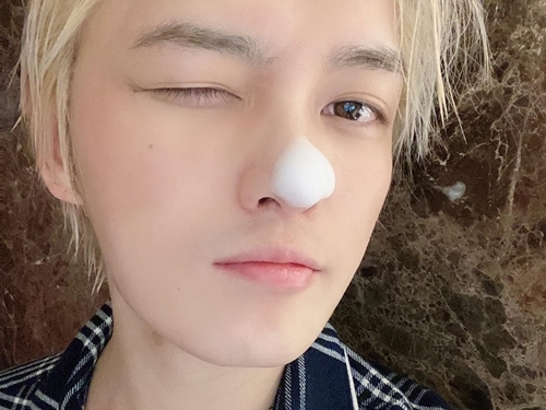 ジェジュン、“イケメンすぎる”洗顔シーンに反響続々「美白すぎ」「毛穴ゼロ」【PHOTO】
