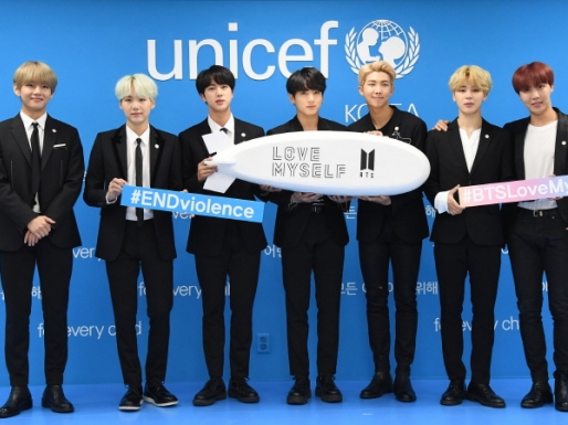 ソウルのランドマークが“BTS色”に染まる…韓国ユニセフ協会との「LOVE MYSELF」2周年記念